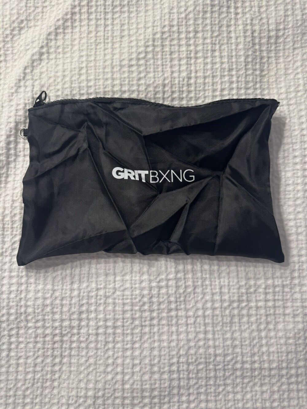 Grit Bxng boxing pouch black zipper athletic
